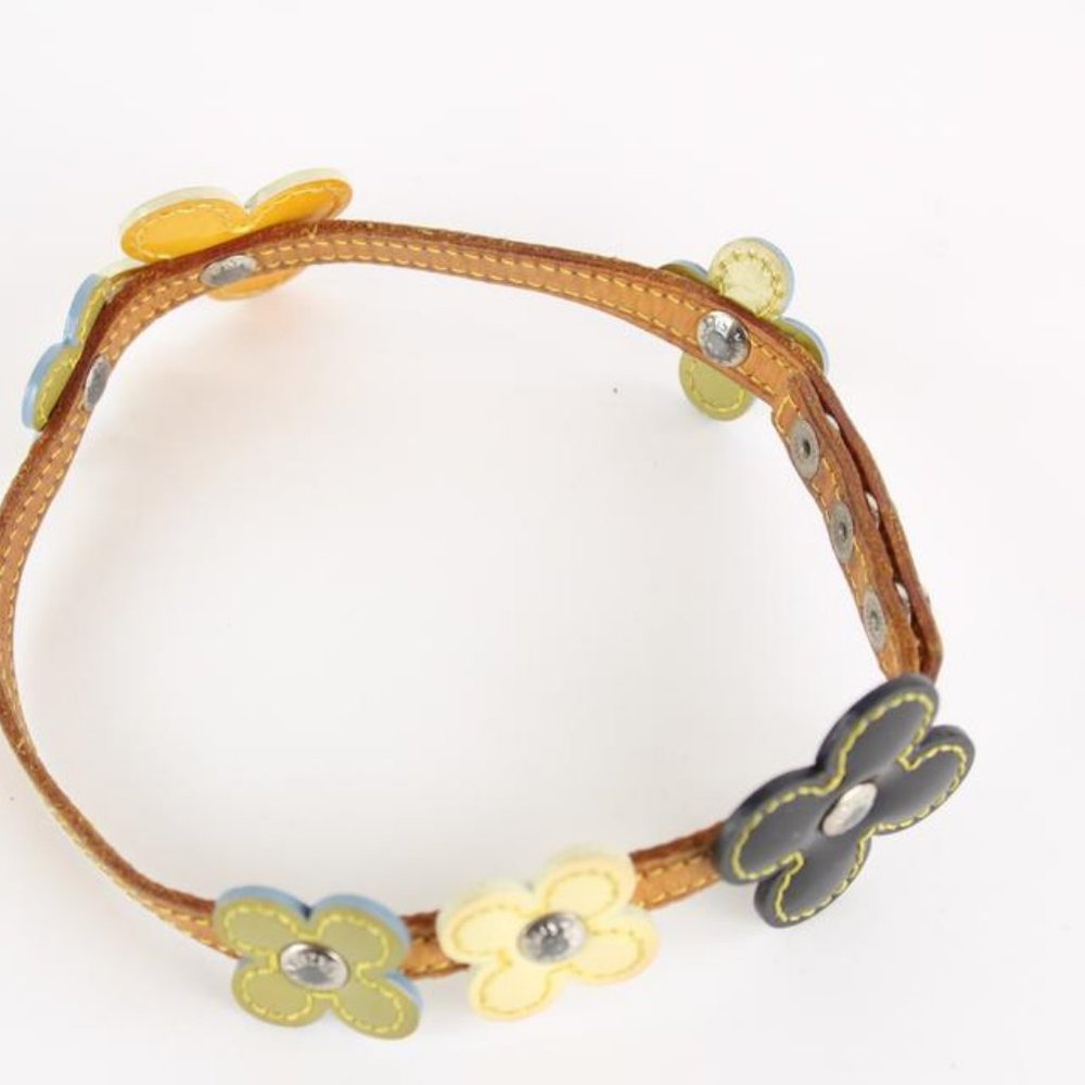 Louis Vuitton Monogram Vernis Fleur Wrap Bracelet - Picture 4 of 12